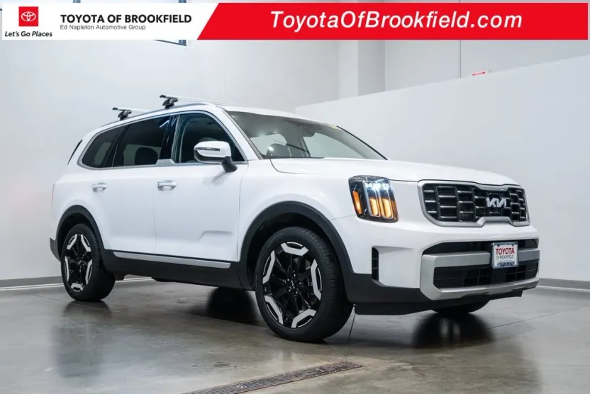 2024 Kia Telluride S photo 1