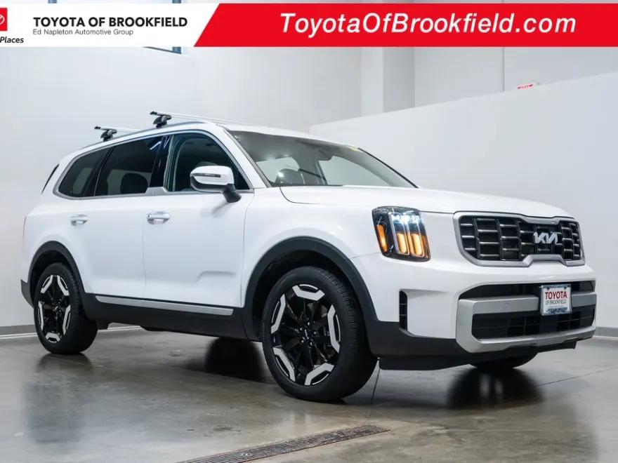 2024 Kia Telluride S photo 1