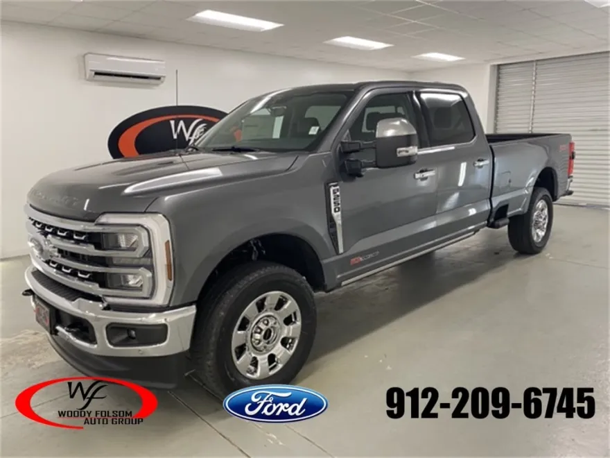 2025 Ford F-250 photo 1