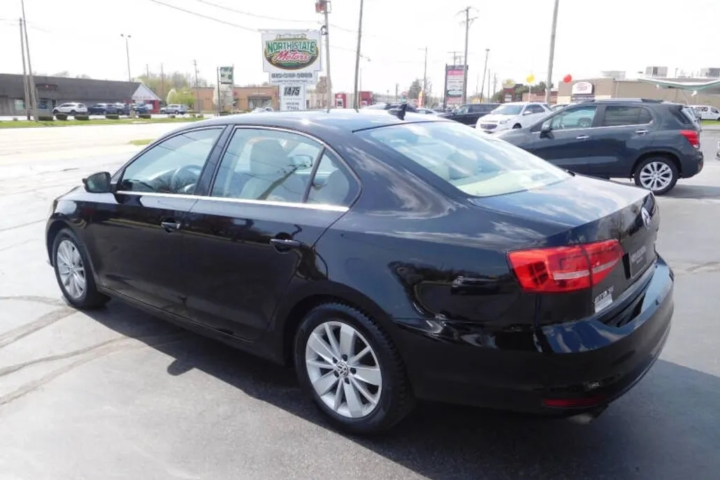 2015 Volkswagen Jetta SE photo 1