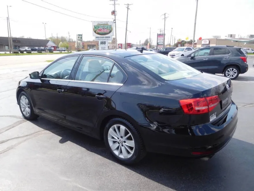 2015 Volkswagen Jetta SE photo 1