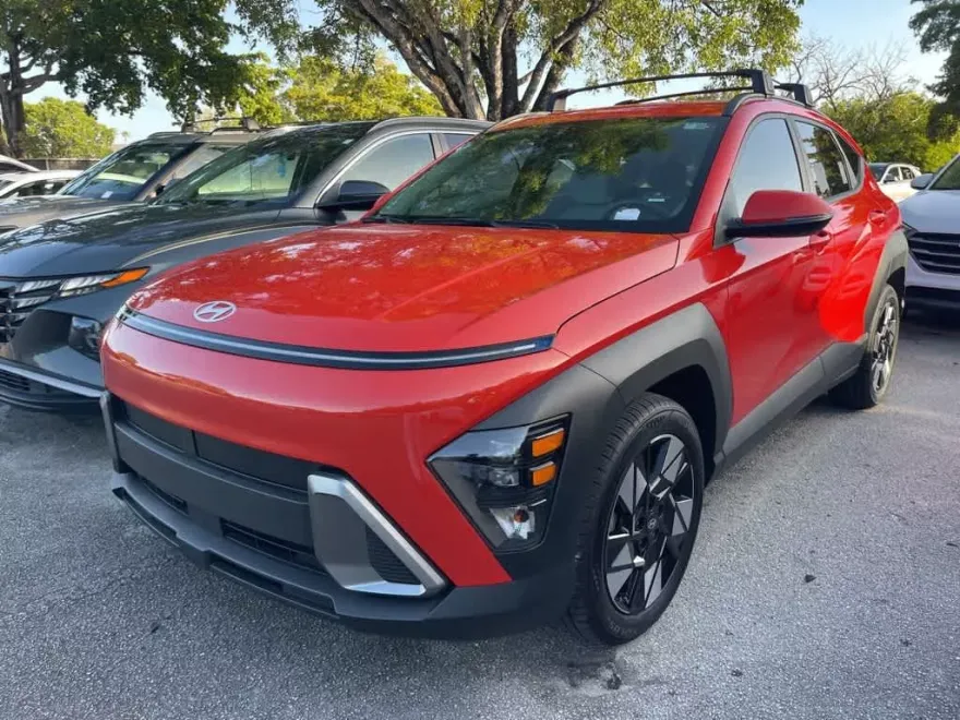 2025 Hyundai Kona SEL photo 1