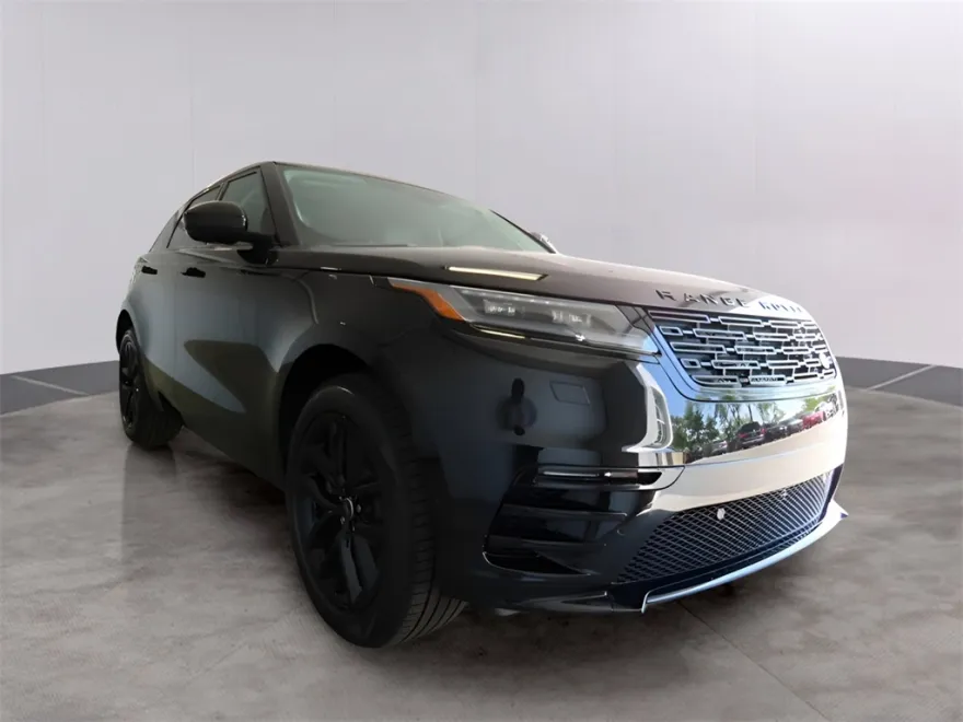 2025 Land Rover Range Rover Velar SE photo 1