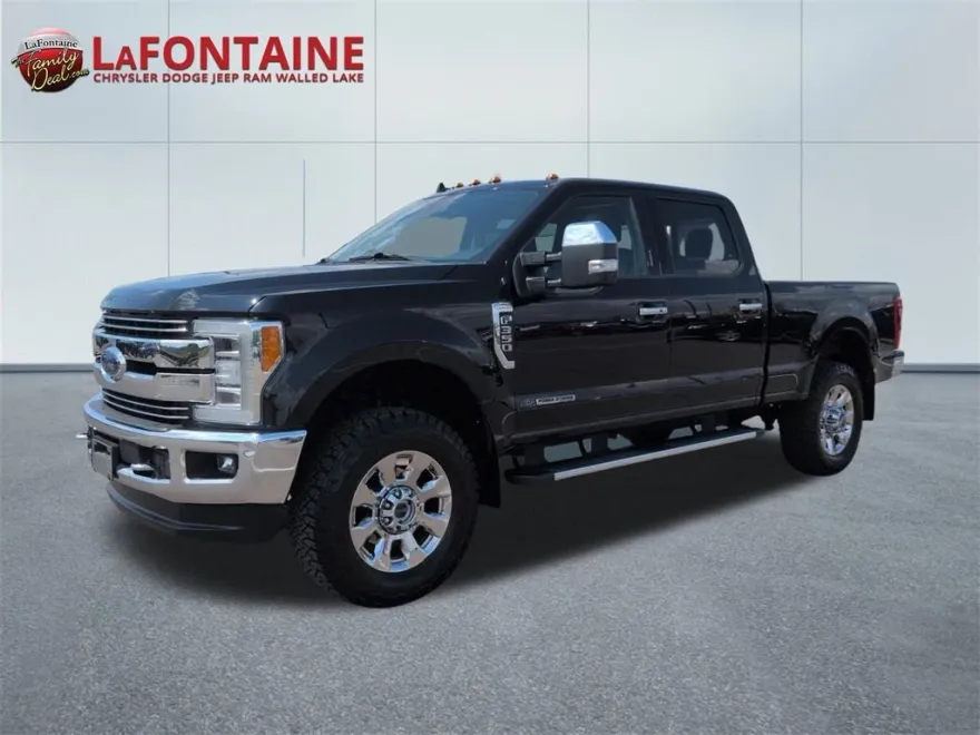2019 Ford F-350 Lariat photo 1