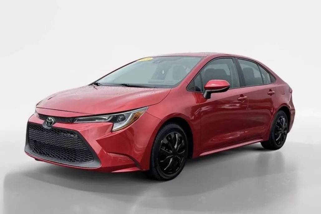 2015 Toyota Corolla LE Plus photo 1