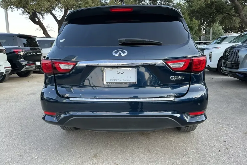 2016 Infiniti QX60 Base photo 1