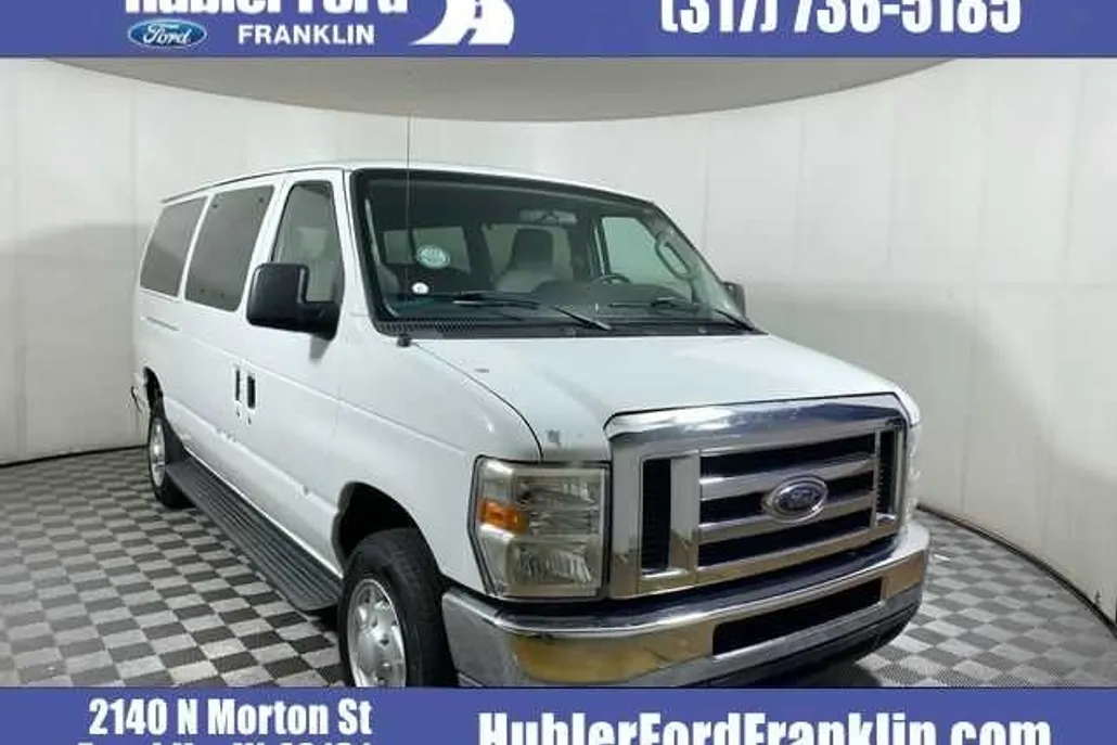 2011 Ford E-350 photo 1