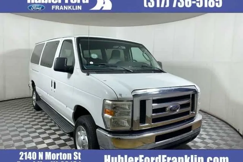 2011 Ford E-350 photo 1