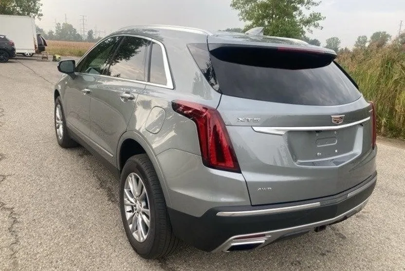 2023 Cadillac XT5 Premium Luxury photo 1
