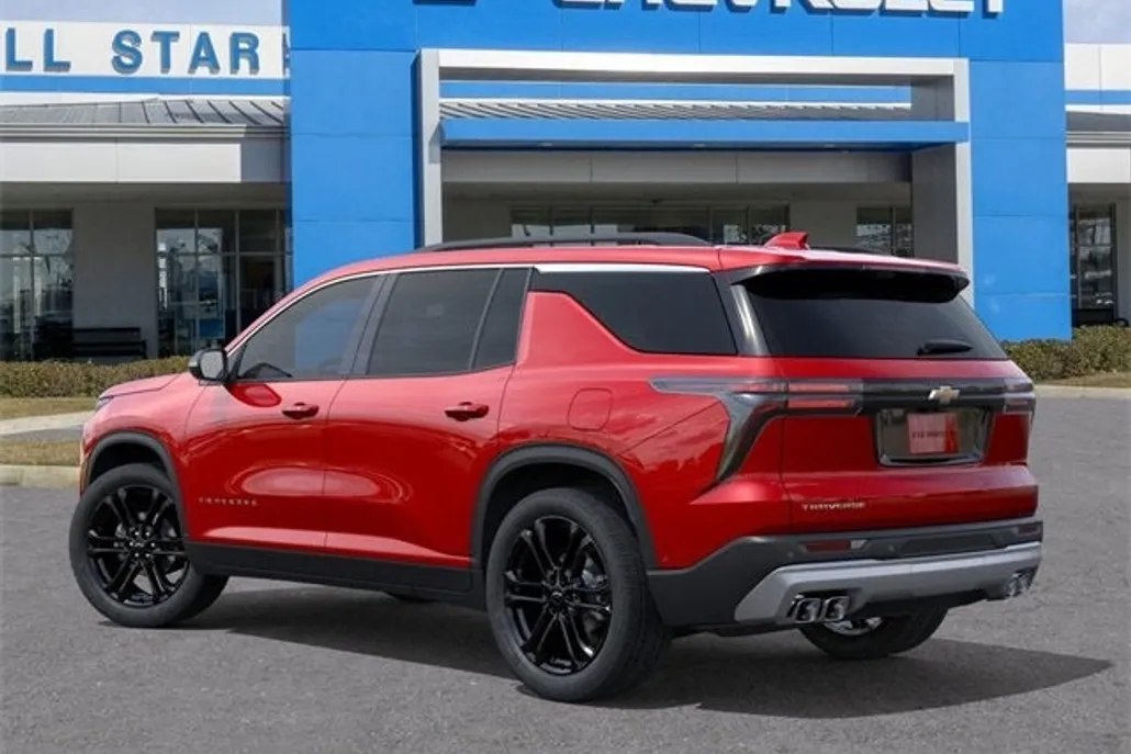 2026 Chevrolet Traverse photo 1