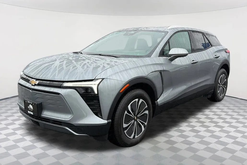 2026 Chevrolet Blazer EV photo 1