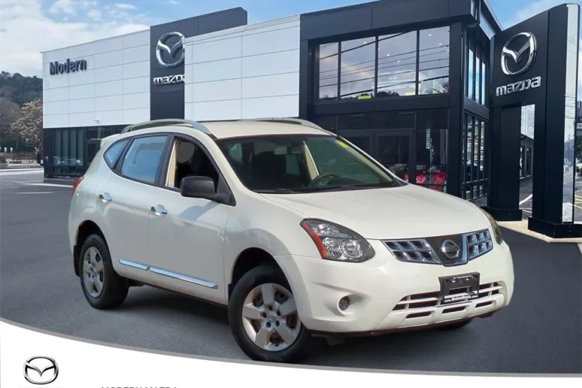 2014 Nissan Rogue Select S photo 1