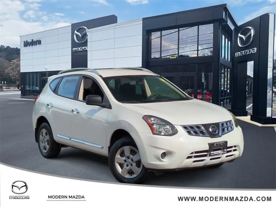 2014 Nissan Rogue Select S photo 1