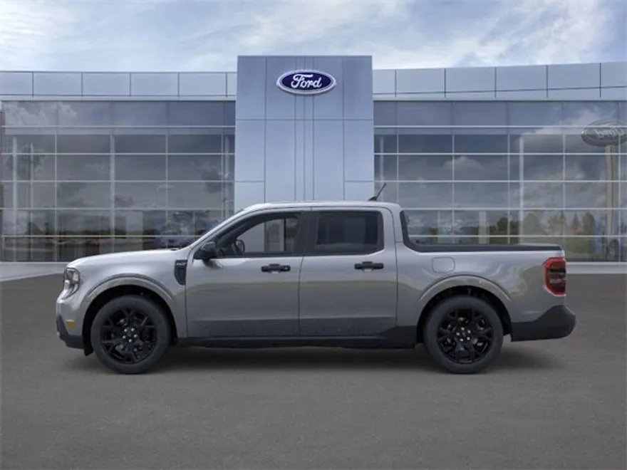 2025 Ford Maverick XLT photo 1