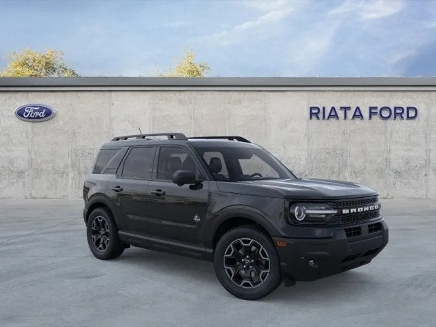 2025 Ford Bronco Sport Outer Banks photo 7
