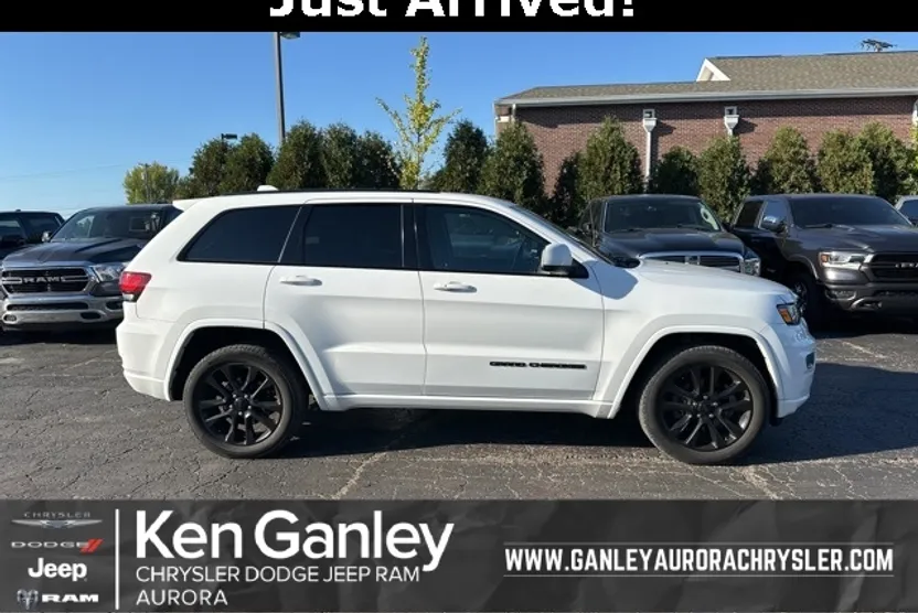 2018 Jeep Grand Cherokee Laredo photo 1