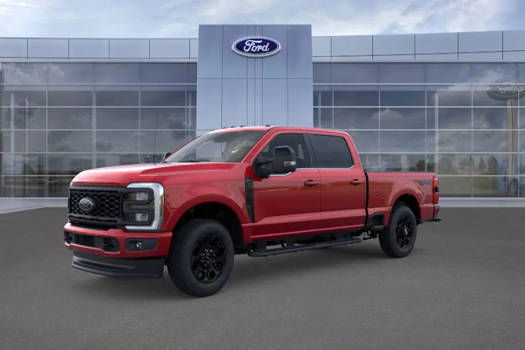 2025 Ford F-350 Lariat photo 1
