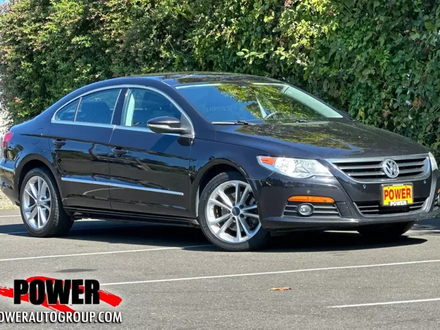 2010 Volkswagen CC Luxury photo 1