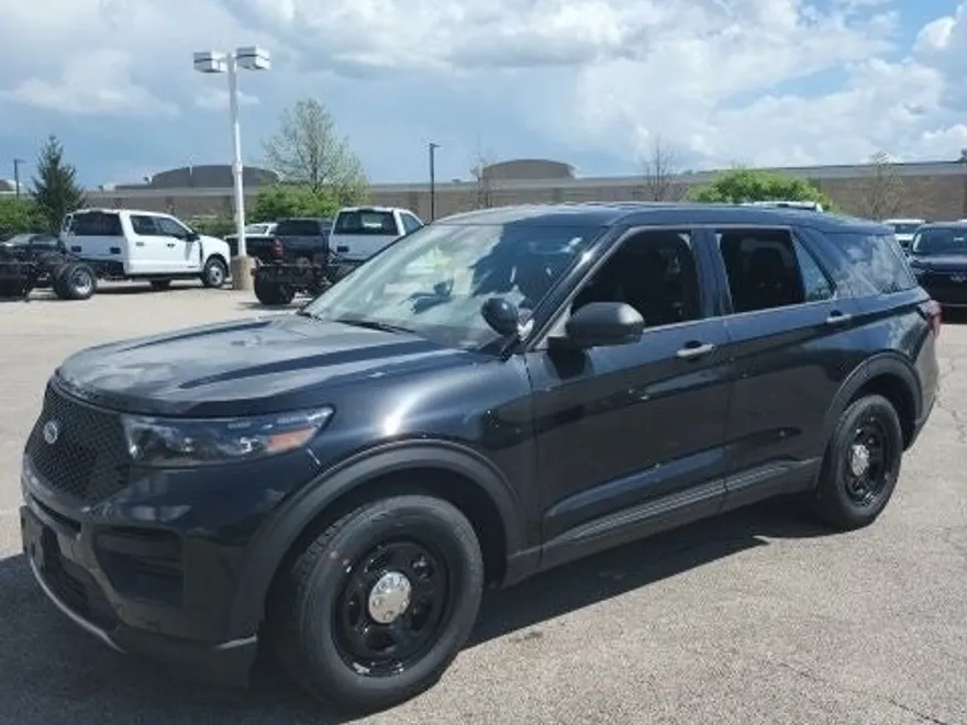 2025 Ford Explorer photo 1