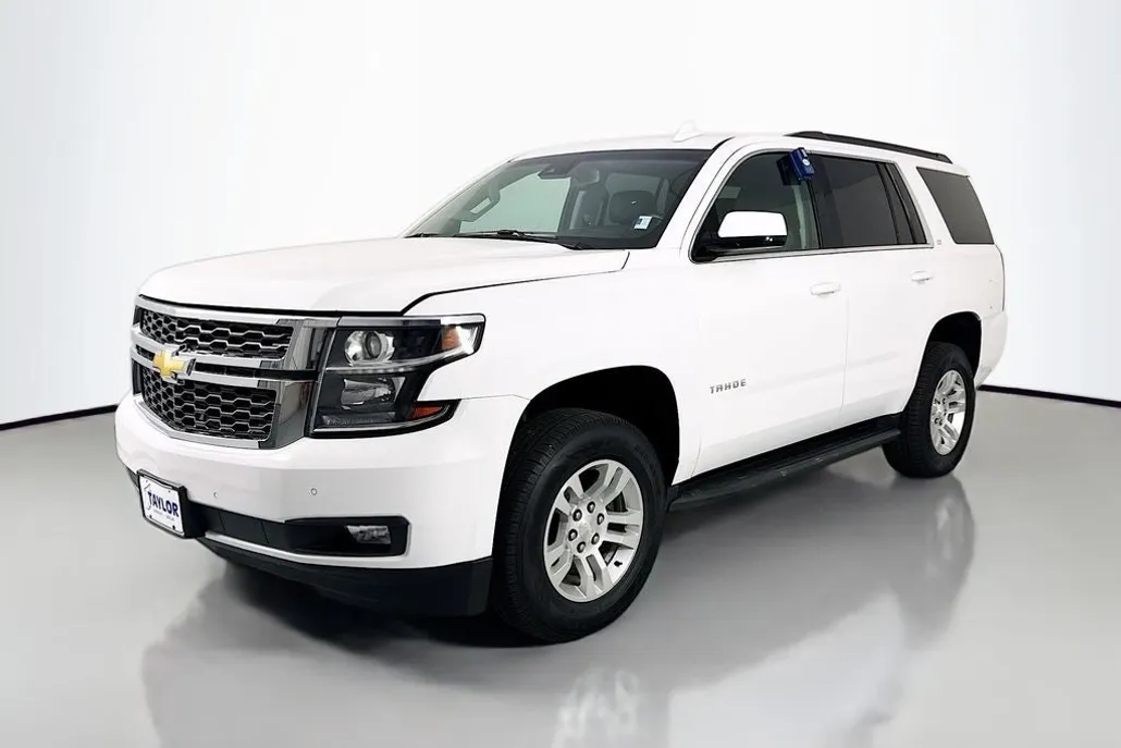 2019 Chevrolet Tahoe LT photo 1