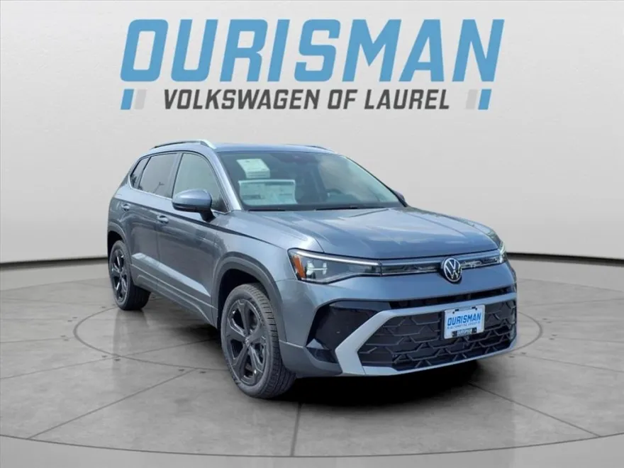 2025 Volkswagen Taos SEL photo 1