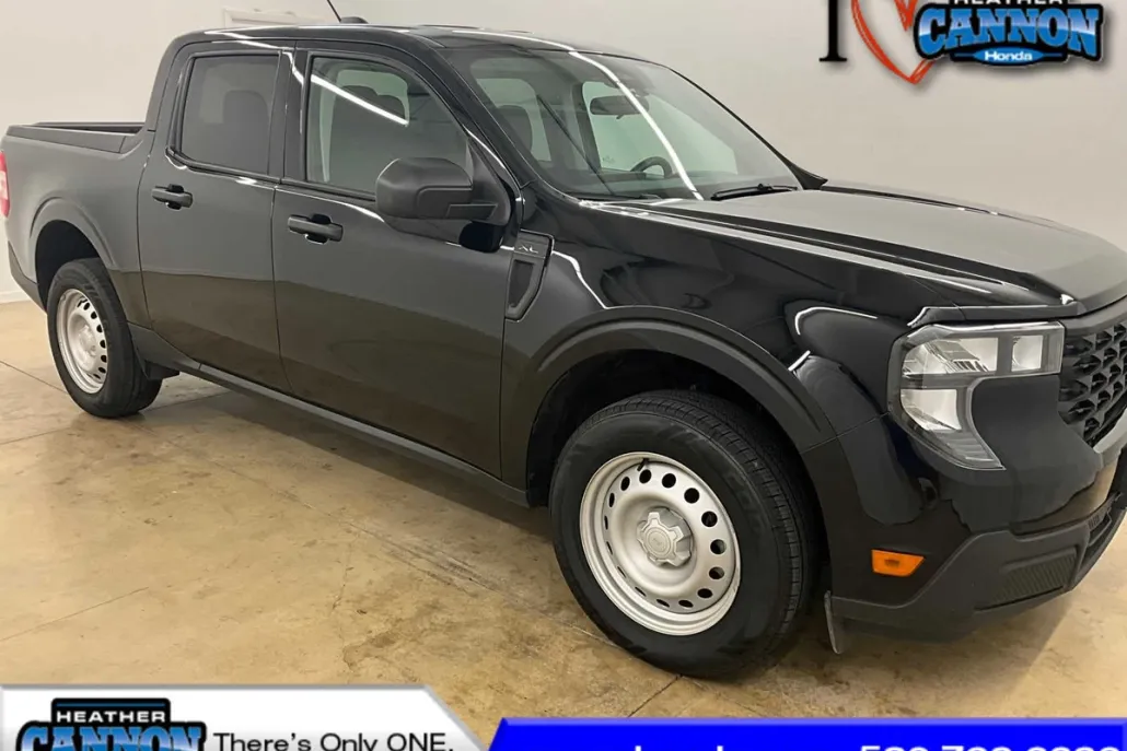2025 Ford Maverick XL photo 1