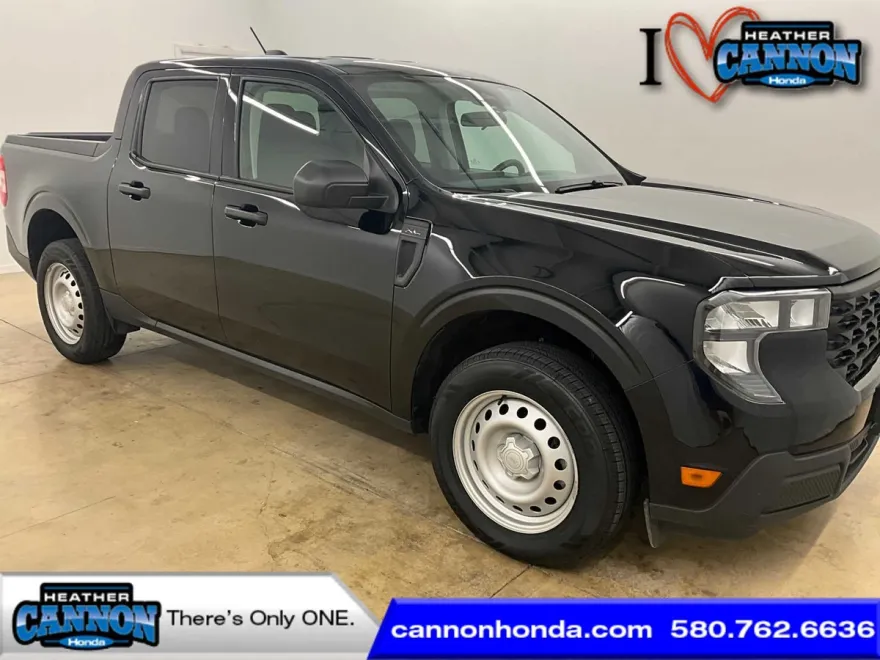 2025 Ford Maverick XL photo 1