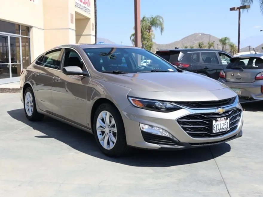 2022 Chevrolet Malibu 1LT photo 1
