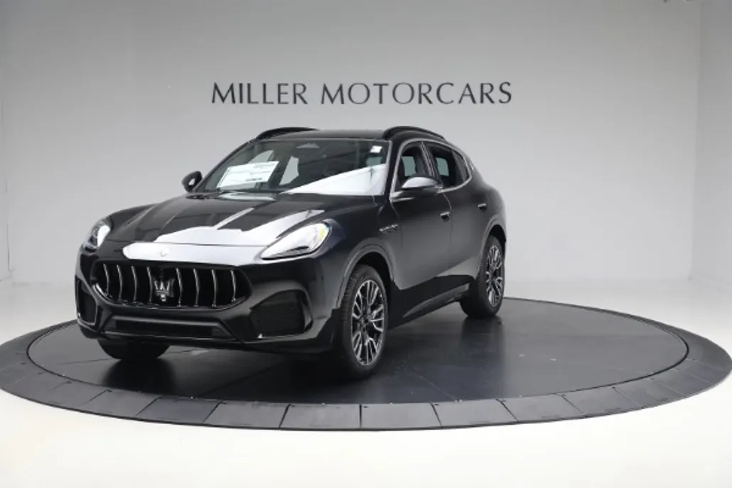 2022 Maserati Levante Base GT photo 1