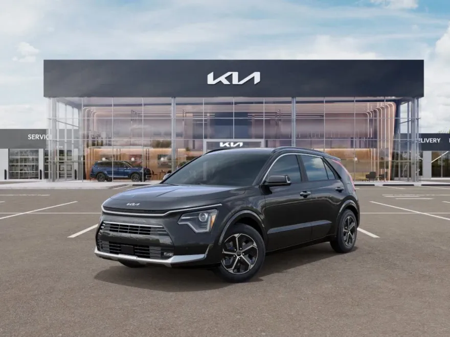 2025 Kia Niro SX photo 1