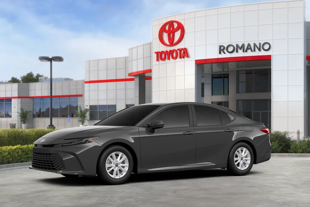 2026 Toyota Camry LE photo 1
