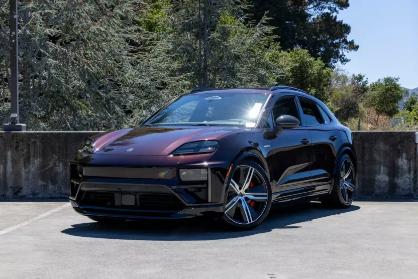 2024 Porsche Macan Turbo Electric photo 1