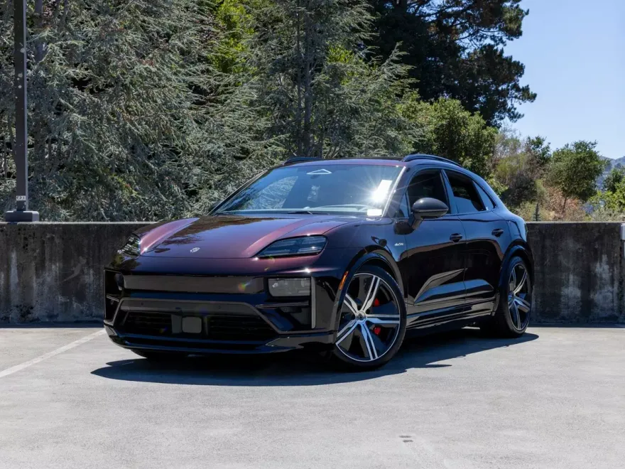 2024 Porsche Macan Turbo Electric photo 1