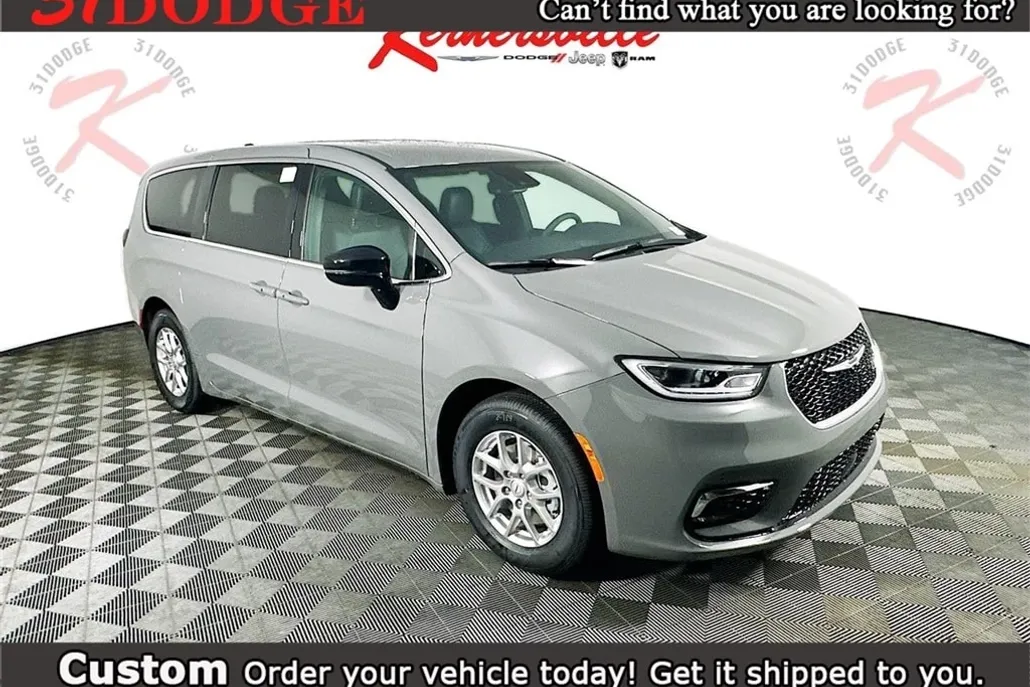 2025 Chrysler Pacifica photo 1