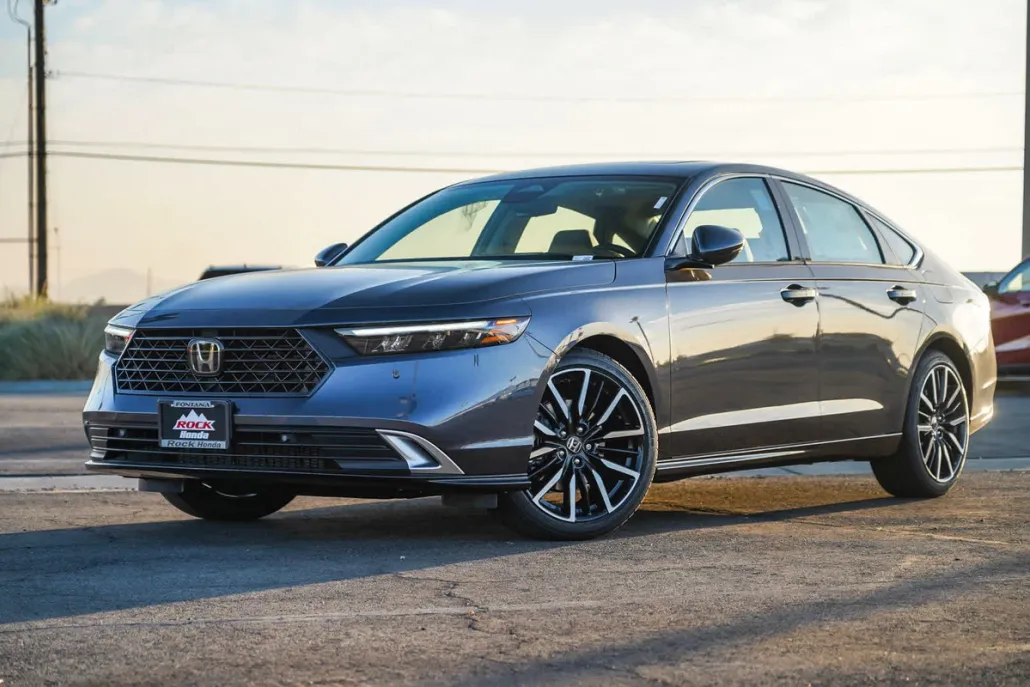 2025 Honda Accord Hybrid Touring photo 1