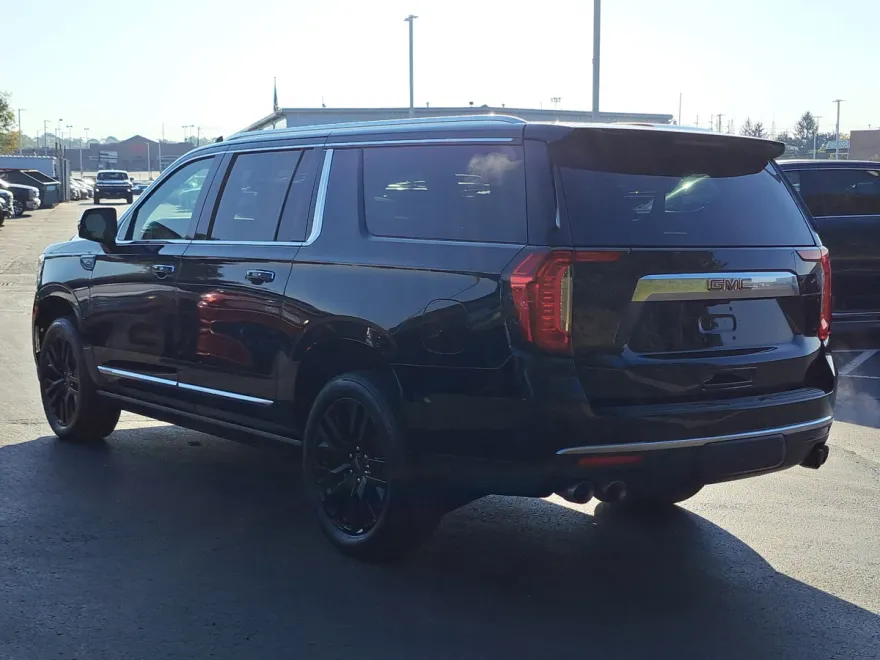 2024 Gmc Yukon XL Denali photo 1