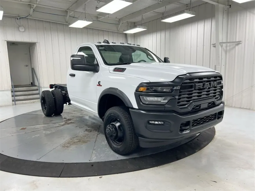 2025 Ram 3500 Tradesman photo 1