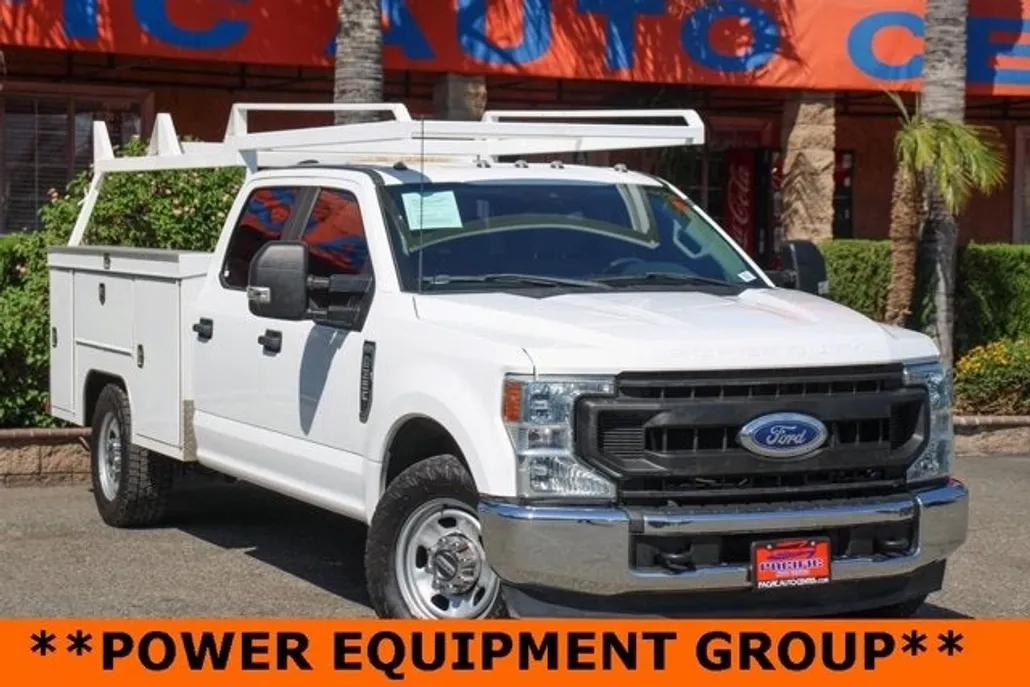 2022 Ford F-350 XL photo 1