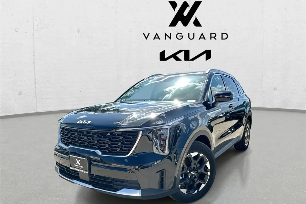 2025 Kia Sorento S photo 1