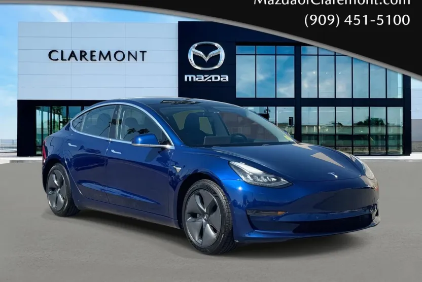 2020 Tesla Model 3 Standard Range Plus photo 1