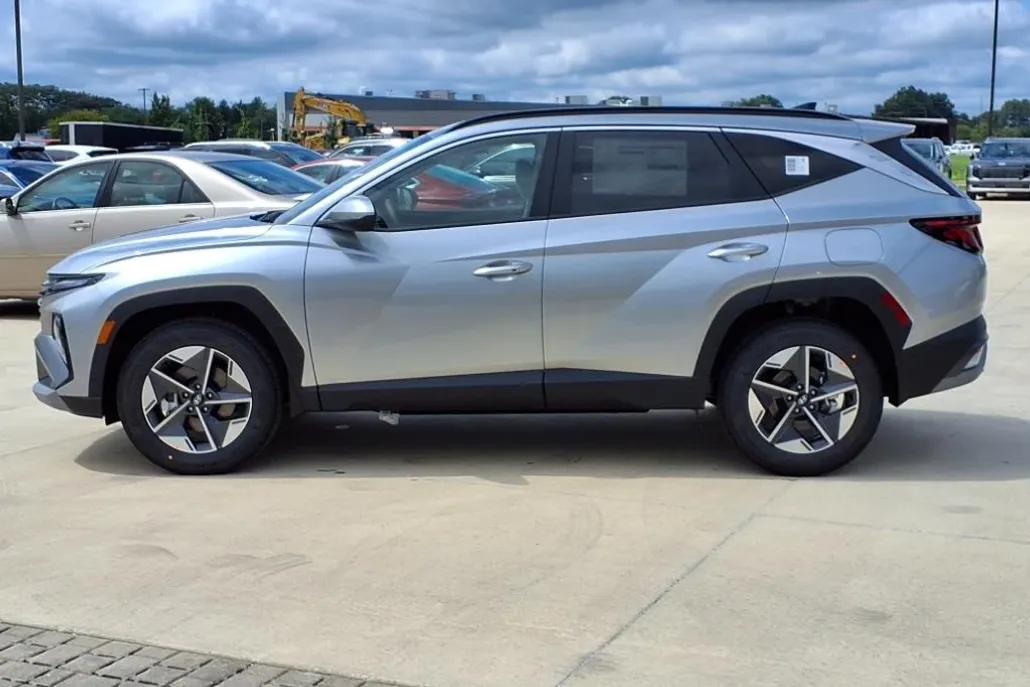 2026 Hyundai Tucson SEL photo 1