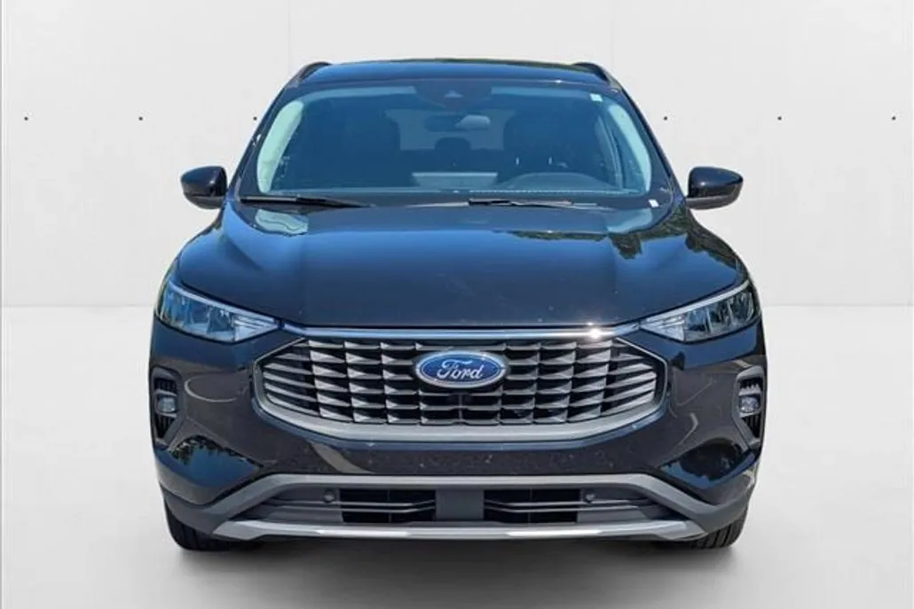 2023 Ford Escape Sport photo 1