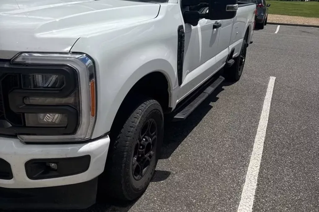 2023 Ford F-250 XL photo 1