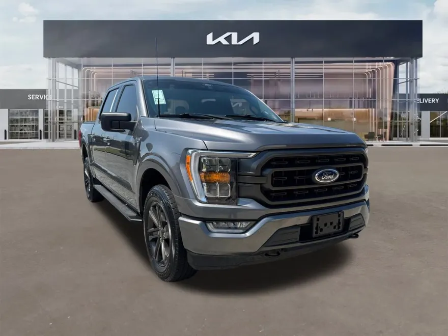 2021 Ford F-150 XLT photo 1