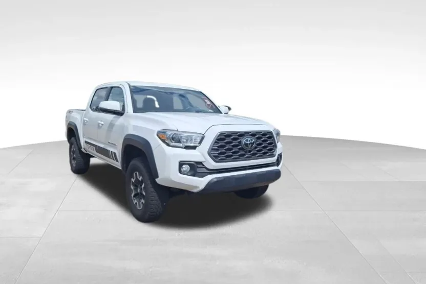 2022 Toyota Tacoma TRD Off-Road V6 photo 1