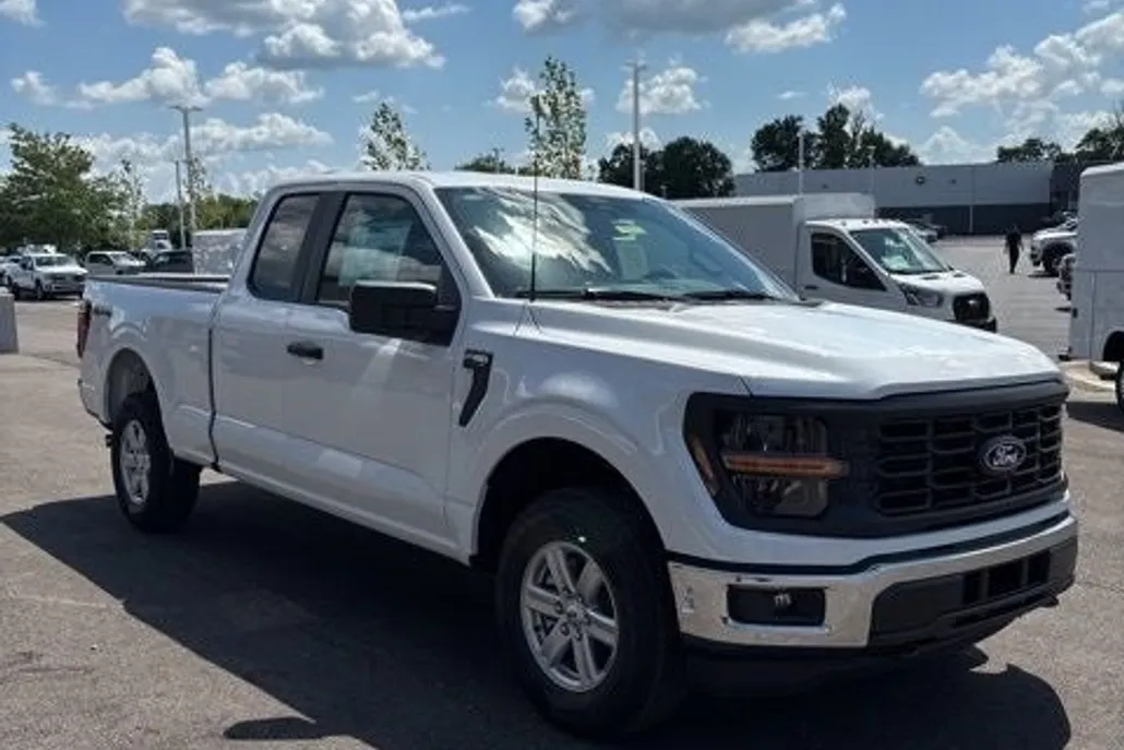 2025 Ford F-150 XL photo 1