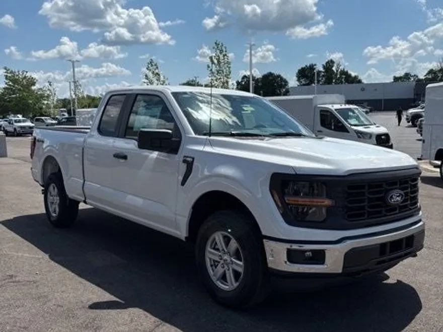 2025 Ford F-150 XL photo 1