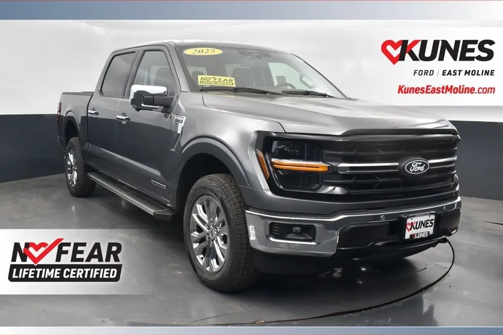 2025 Ford F-150 XLT photo 1
