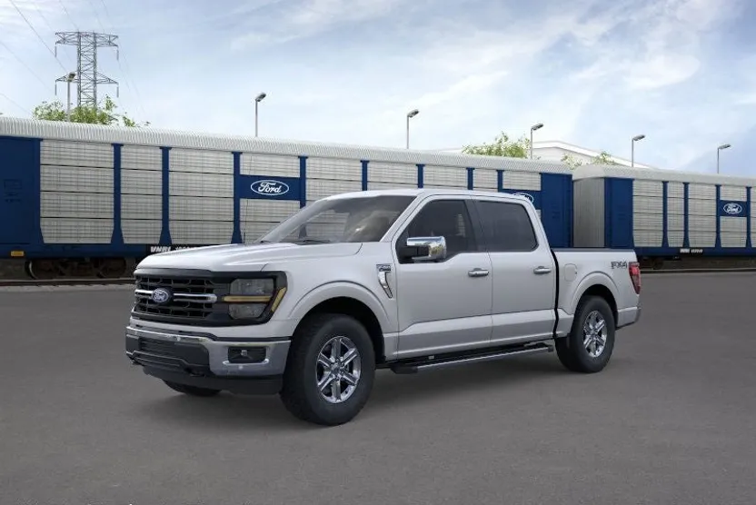 2025 Ford F-150 XLT photo 1