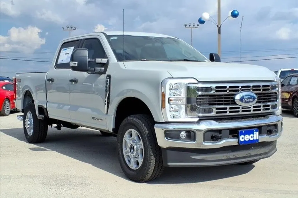 2026 Ford F-350 photo 1